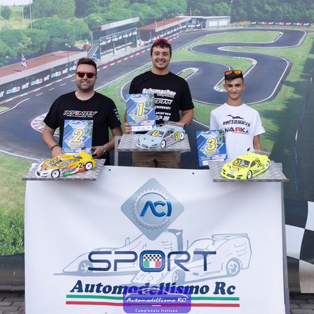 Podio Touring Modificata.jpg